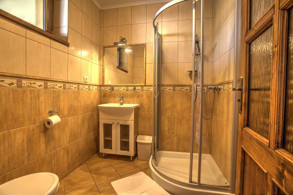 Penzion Grobsky Dvor Slovensky Grob Rum bild